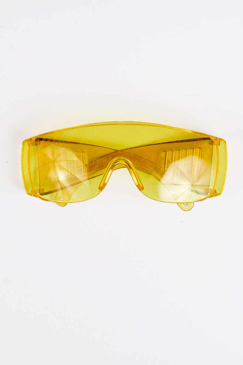 Защитные очки пластиковые